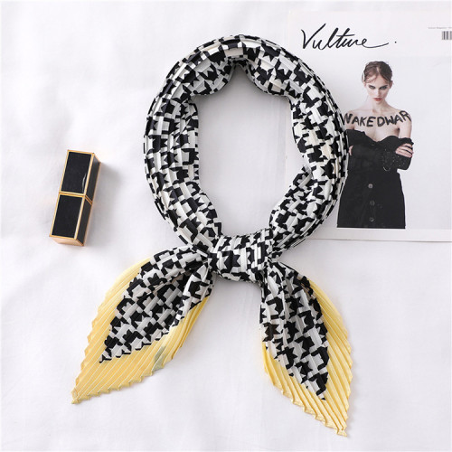 Custom Folds Small Silk Scarf Ladies Wild Decorative Winter Square Scarf Wrinkle Wholesale Neckerchief Scarf