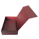 Custom Luxury  Rigid Cardboard Bespoke Paper  Magnetic Lid Gift Packaging Box for Clothes Shoes