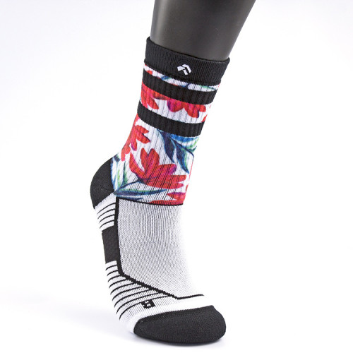 Factory wholesale casual sports socks outdoor adventure printed socks outdoor cycling printed medium tube socks