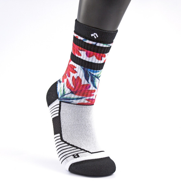 Factory wholesale casual sports socks outdoor adventure printed socks outdoor cycling printed medium tube socks