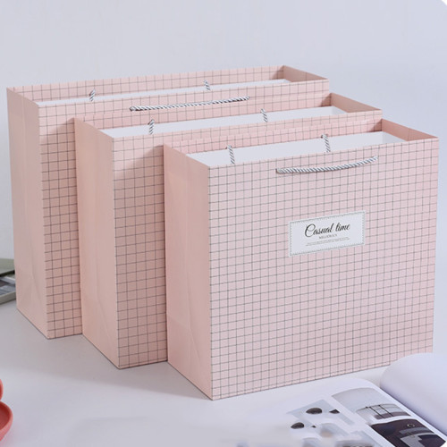 Plaid Cheap Kraft Pink Shopping Paper Bag For Cosmetic Packaging