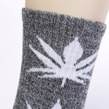 Wish&Amazon The Same Model Exported To Europe  America Hemp Leaf Socks Threaded Middle Tube Maple Leaf Socks