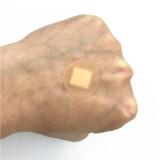 Complexion Medical Adhesive Wound Bandages Skin Color Dispenser for First Aid