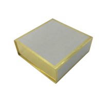 white and gold trim magnetic gift boxes  for cloth box packaging custom logo