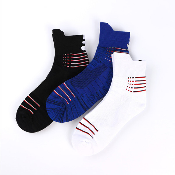 Custom Outdoor Sports Cotton Socks Non Slip Shock Absorption Men's Sports Socks Men Basketball Football Running Socks Breathable