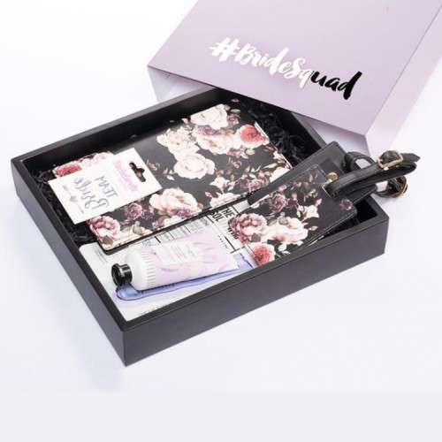 High Quality Custom Luxury Rigid Cardboard Christmas Biscuits Packaging  Folding Cosmetic Bridesmaid Paper Gift Box