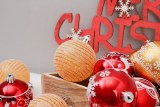 Amazon hot sale painted plastic ball for Xmas decoration
