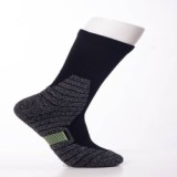 Customized size sports basketball socks outdoor riding striped tube socks quick-drying socks