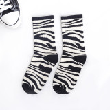 Japanese Couple Black And White Pattern Men And Women Socks Cat Pattern Ins Tube Socks