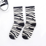 Japanese Couple Black And White Pattern Men And Women Socks Cat Pattern Ins Tube Socks