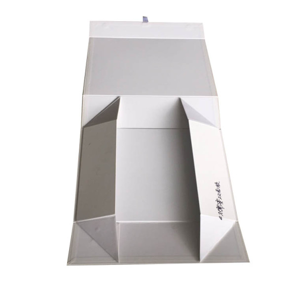 Personalised Gold Logo Handmade Eco Friendly Paperboard luxury lotion packaging White Magnetic Paper Box For Gift Set