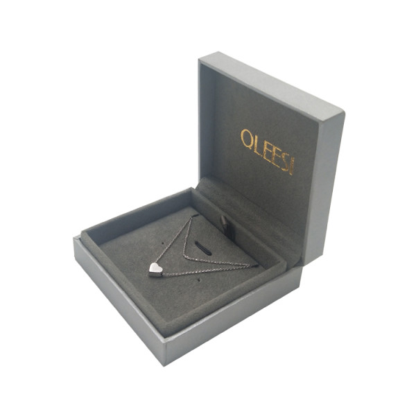 Custom logo printed luxury eco friendly velvet foam paper hot foil gift packaging necklace jewelry box