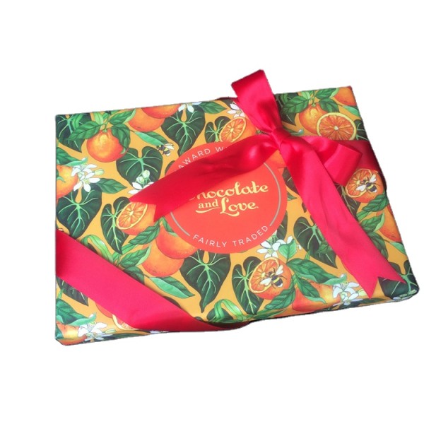 Classic design full rigid printing UV shiny logo chocolate bonbons packing box with ribbon bow