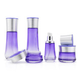 Wholesale 30 50 g empty skin care makeup facial cream glass gold jars for cosmetics with golden lid