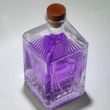 china factory customized square 750ml glass bottle with engraved ridges
