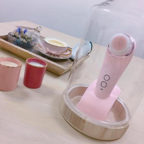 New Design Product Adult Waterproof Sonic Electric Facial Cleansing Brush With USB Wireless Charging For Exfoliating And Massage
