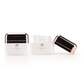 Cute 50g 1.7 fl oz empty clear skincare cream containers rose golden cap square glass jar with gold lid for cosmetics