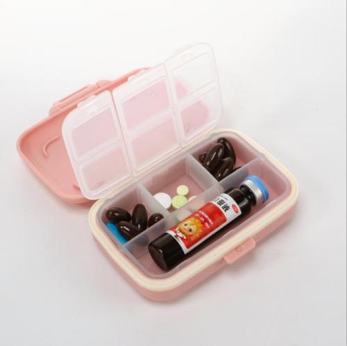 Wholesale Stock Travel Portable Pill Box Creative Silicone Weekly Pill Cases