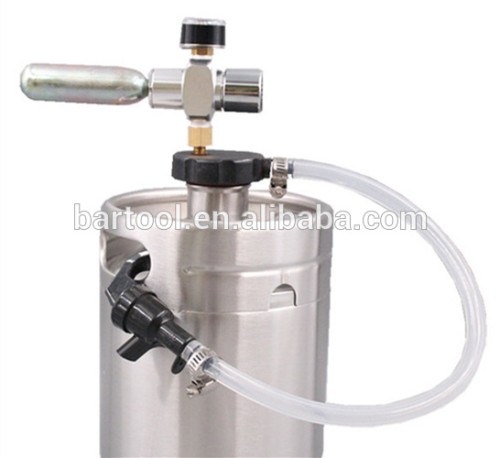 Free sample plastic draft beer barrel dispenser with picnic tap for 2L mini keg