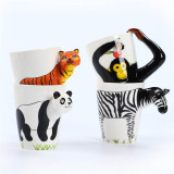 Cute animal design ceramic coffee mugs with spoon and lid 401-500ml kids gift mug