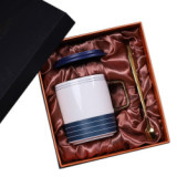 Factory Promotional Ceramic coffee mug with handle,gold spoon