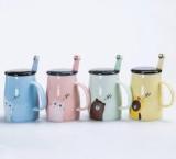 Cute animal design ceramic coffee mugs with spoon and lid 401-500ml kids gift mug