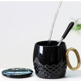 Hot selling 400ml handmade golden handle ceramic mug coffee cup with lid and spoon