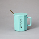 High quality creative design porcelain coffee mug and cup ceramic mug with lid and spoon 360ml