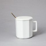 High quality creative design porcelain coffee mug and cup ceramic mug with lid and spoon 360ml