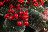 Yiwu Shuangyuan Wholesale Original Design Red Berry Christmas Tree Decorative Branches