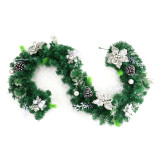 classic and unique Christmas wreath
