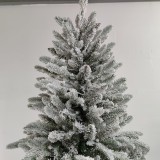 Manufacturer Supply 8ft Realistic Artificial PE PVC Christmas Tree with Snow and Metal Base