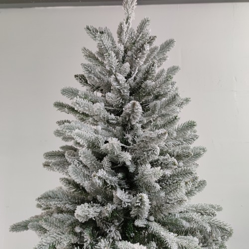 Manufacturer Supply 8ft Realistic Artificial PE PVC Christmas Tree with Snow and Metal Base
