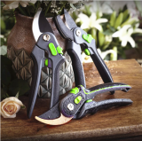 Hot Sale Shears Pruner Secateurs Pruning Scissors Bypass Sharpener Clippers Garden Tool Bonsai Flower Cultivating Snip Floral
