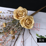 Holding dry bouquet retro color wedding bride bridesmaids holding flowers home living room decoration put dry bouquet