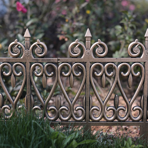 Yard Panel Plastic Fence Courtyard Garden Border Edging Fence Kindergarten Flower Garden Retro Small Fence Garden Decoration