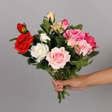 2021Living room table beautification decoration decorations cross border rose 2 head hand curling rose
