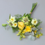 2021Artificial bouquet wedding photography bride holding flowers home living room dining table European simulation bouquet