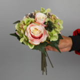 2021Bride holding silk flower  flower home decoration rose hydrangea bouquete