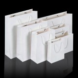 Custom White Clothing Shopping Paper Bags Printed Party Gift Bags with Handle Sacolas de papel