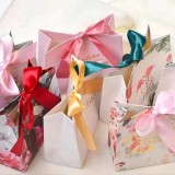 New creative factory wholesale European with hand gift handkerchief kraft craft paper bag