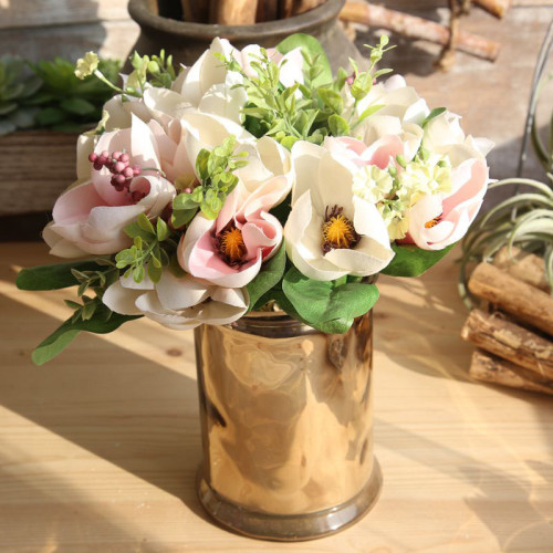 Wholesale imitation flowers foreign trade fake flowers, export wedding holding family decorations Magnolia bouquet