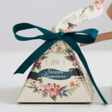 Wedding candy paper box triangle folding paper box silk ribbon paper box