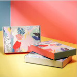 Coloured cardboard box gift box foldable luxurious clothing gift boxes