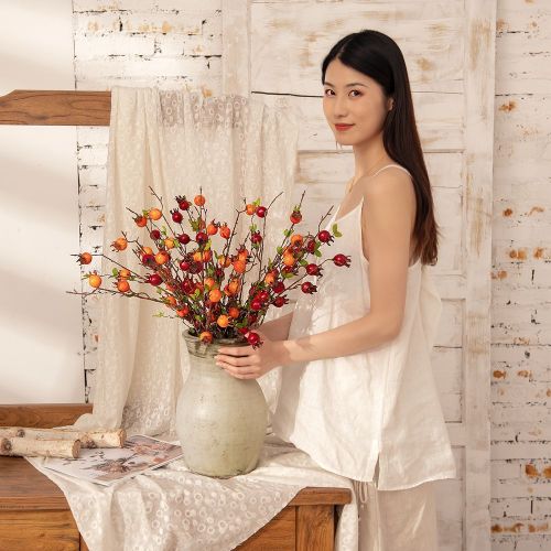 2021Manufacturers wholesale artificial flowers simulation green plants wedding decoration crafts Hawthorn