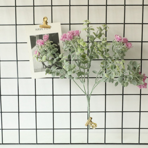 Manufacturers of small fresh grass foreign trade simulation flowers wholesale pastoral wedding home decoration in Milan