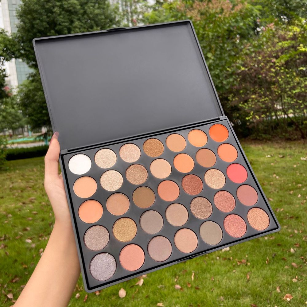 Drivworld 35 color eyeshadow earth color pumpkin makeup pearly matte non-flying powder easy to color eyeshadow palette wholesale