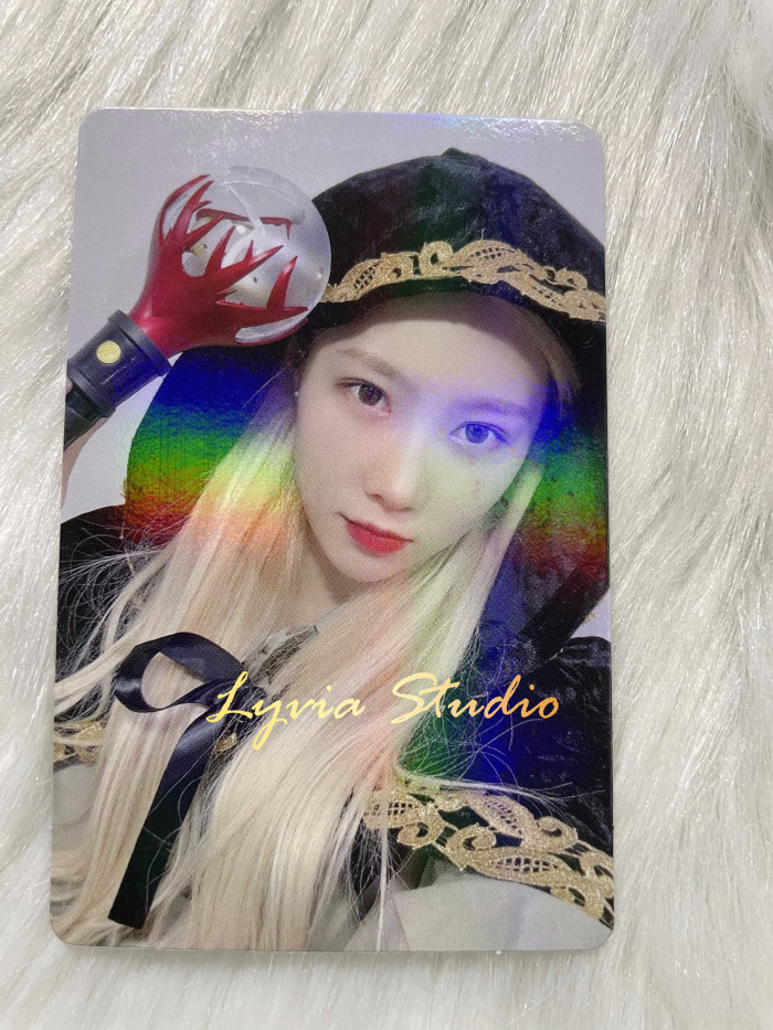 DREAMCATCHER Robe Event Photocard