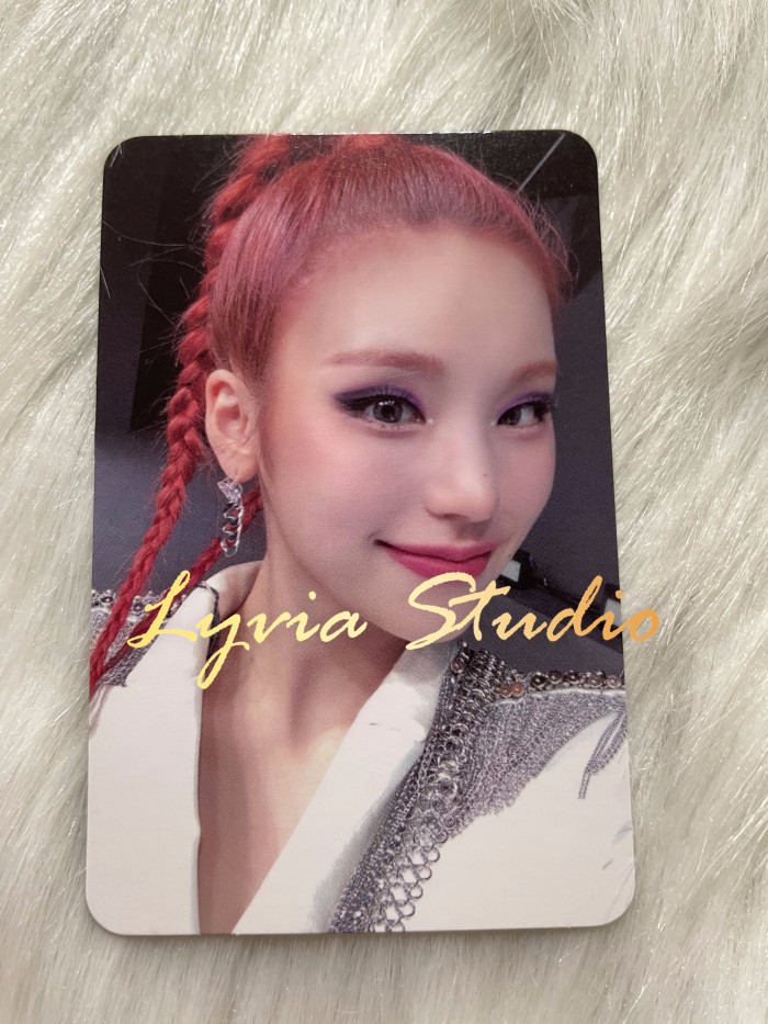 ITZY Guess Who Withfans Fansign Pre-order Photocard