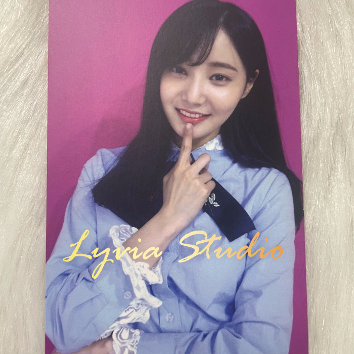 MOMOLAND Broadcast Photocards